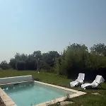Les Hauts D - Countryside With Hot Tub Apartament