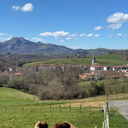 Appartement Les Hauts D - Countryside With Hot Tub
