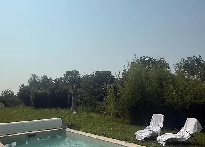 Les Hauts D - Countryside With Hot Tub Apartamento