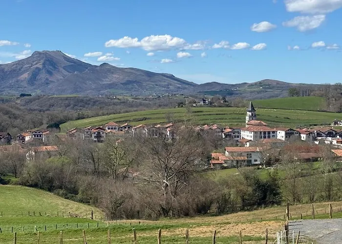 Apartamento Les Hauts D - Countryside With Hot Tub